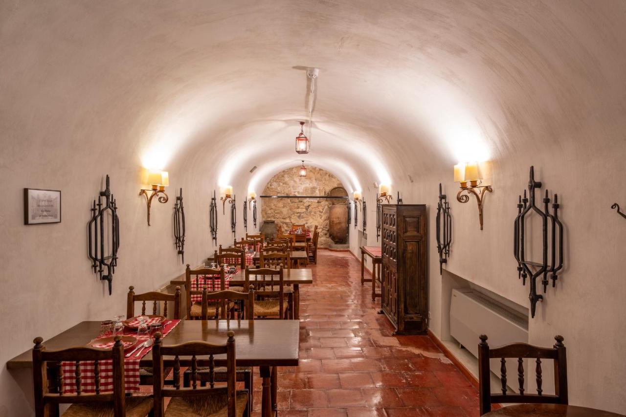Parador De Chinchon Bagian luar foto